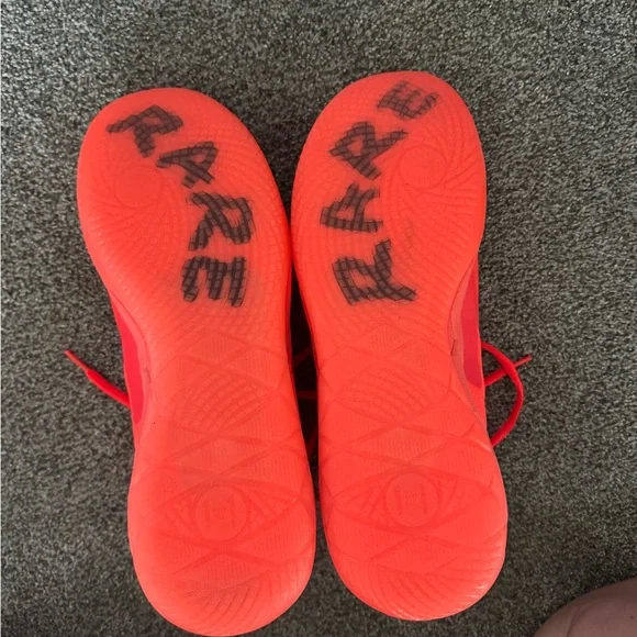 Puma Mens Bright Red Sneakers - Picture 6 of 9